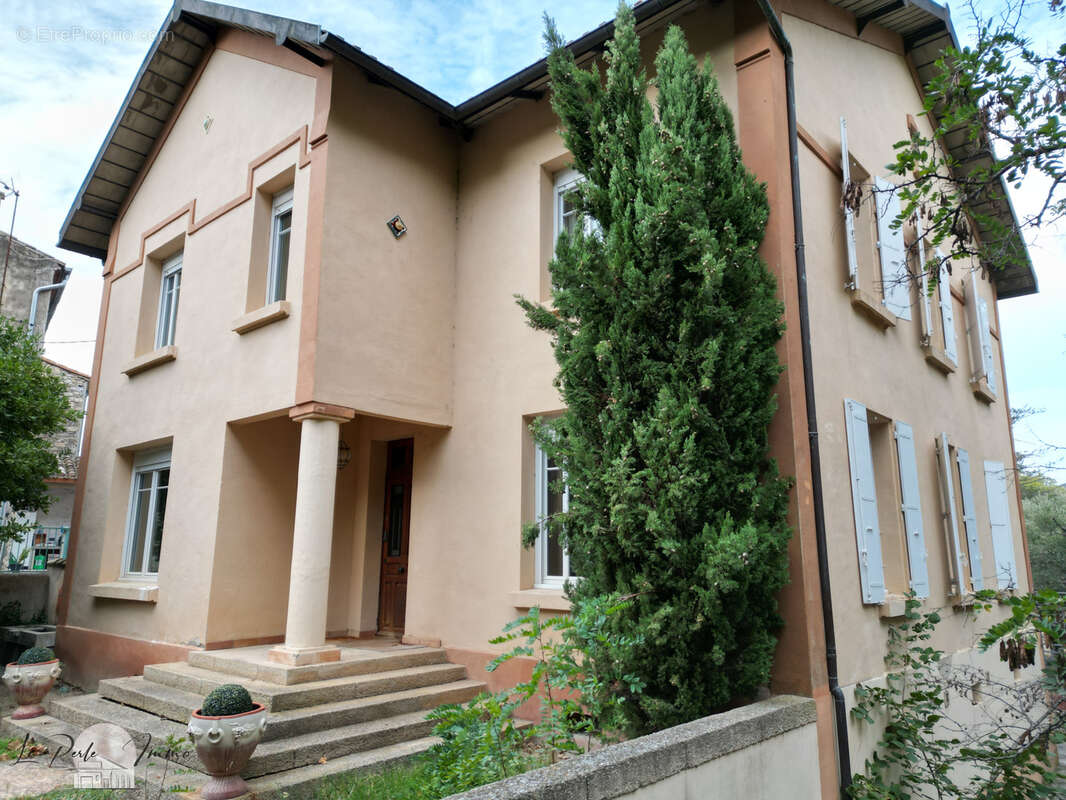 Maison à VILLENEUVE-LES-CORBIERES