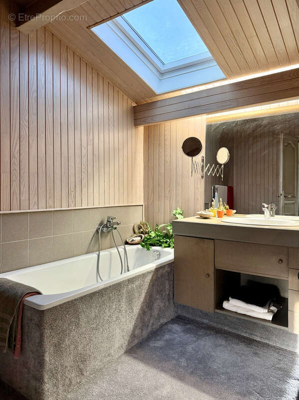 Maison à BOUGUENAIS