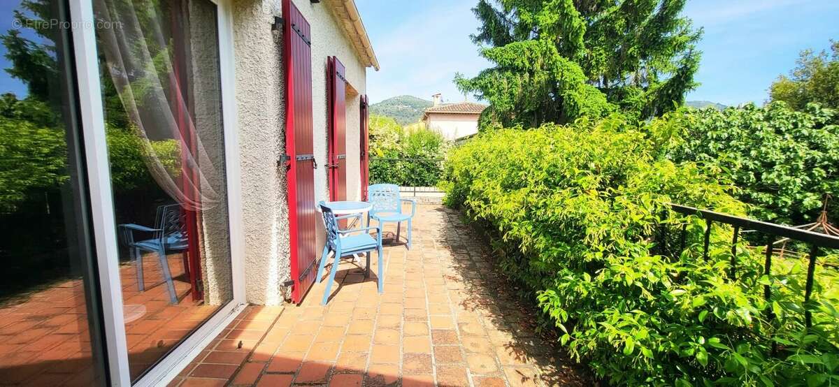 Maison à TOURRETTE-LEVENS