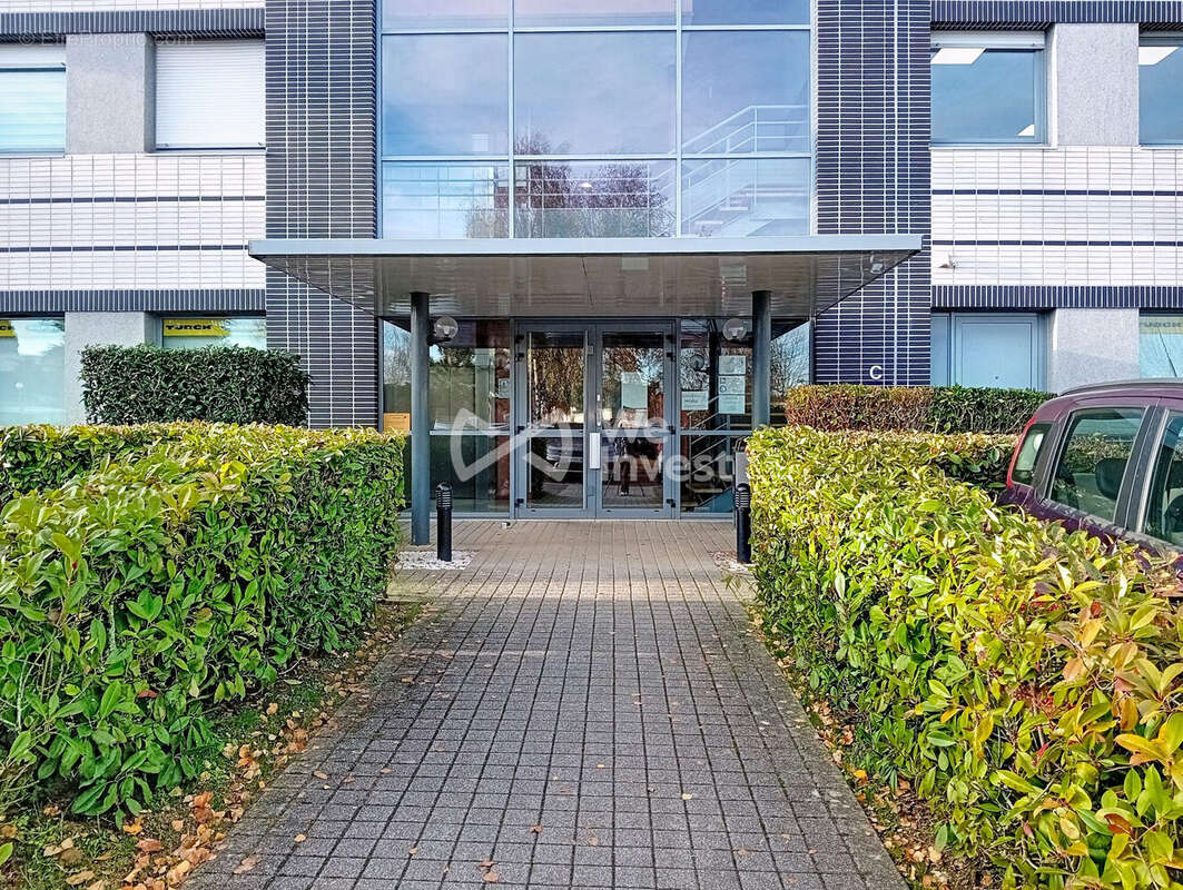 Commerce à MAGNY-LE-HONGRE