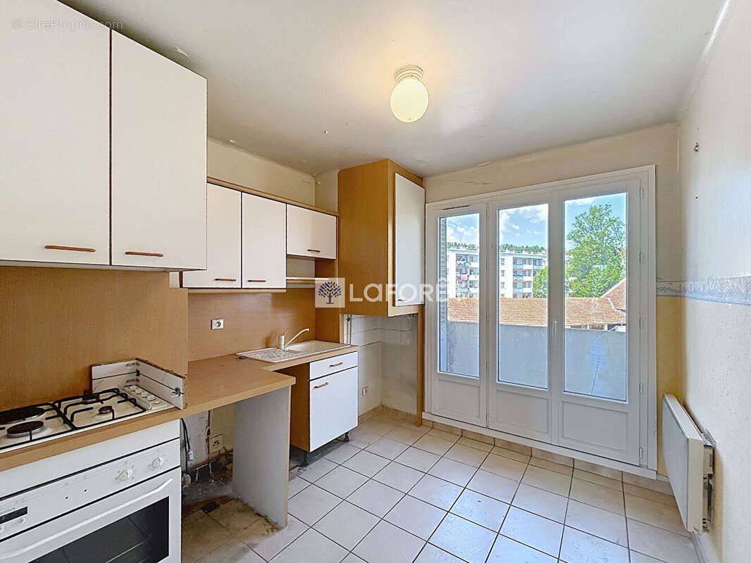 Appartement à LA TOUR-DU-PIN