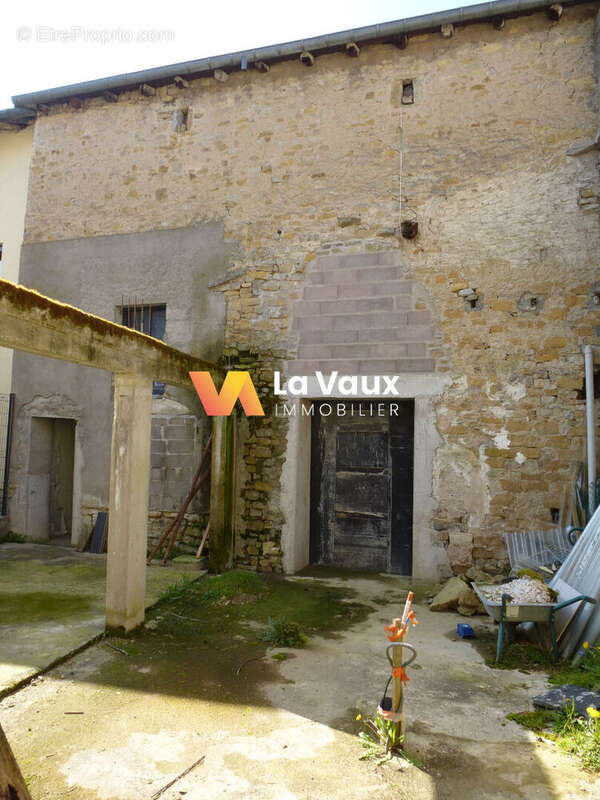 Maison à PULLIGNY