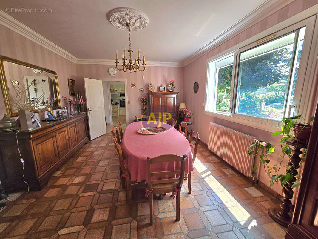 Maison à MARSAC-SUR-DON