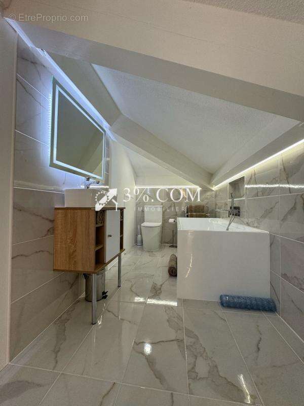 Appartement à GRIMAUD