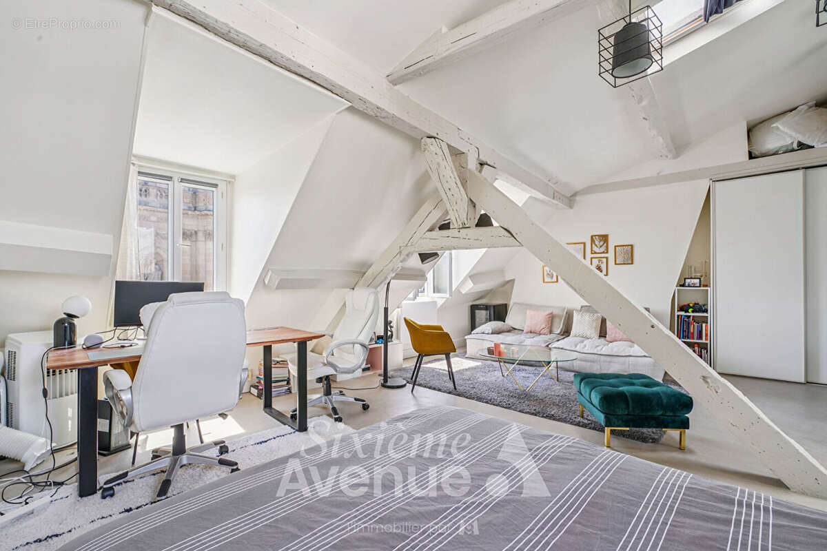 Appartement à PARIS-4E