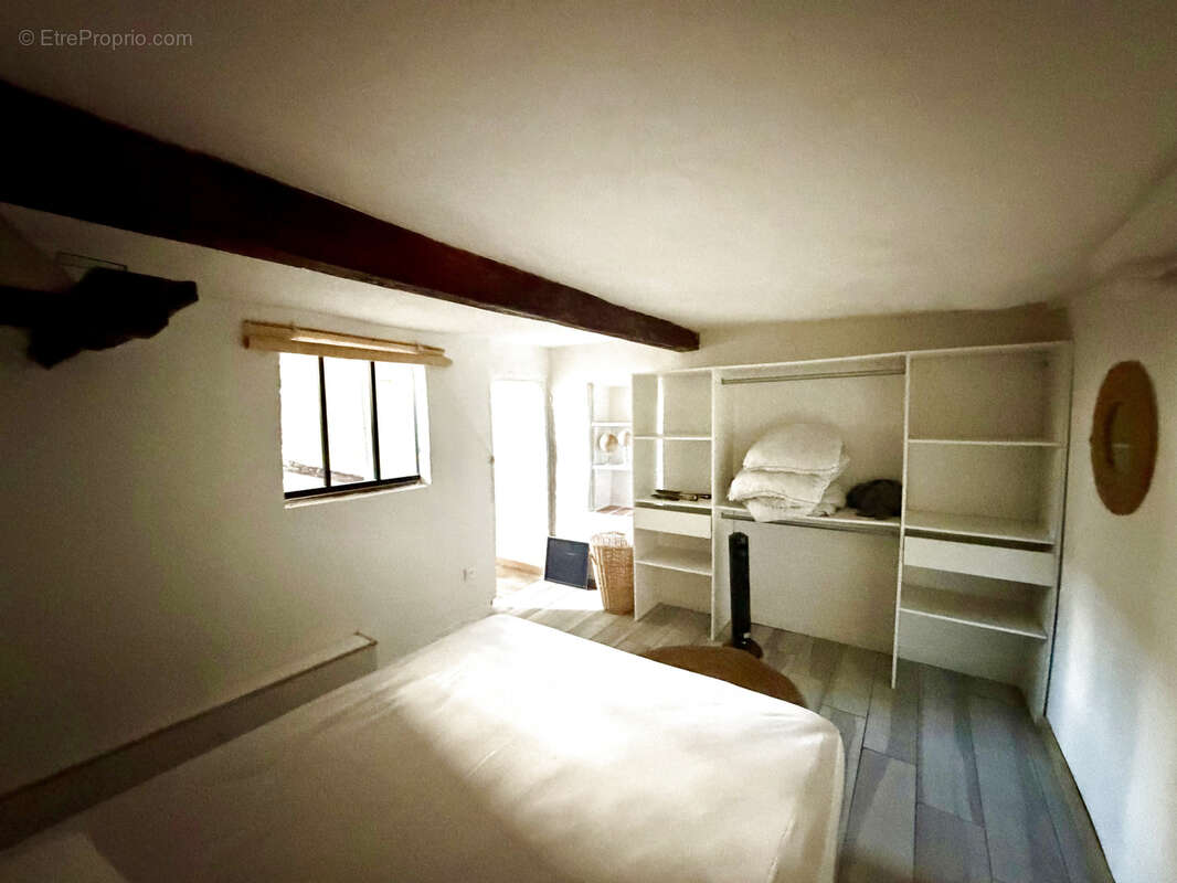 Appartement à AUPS