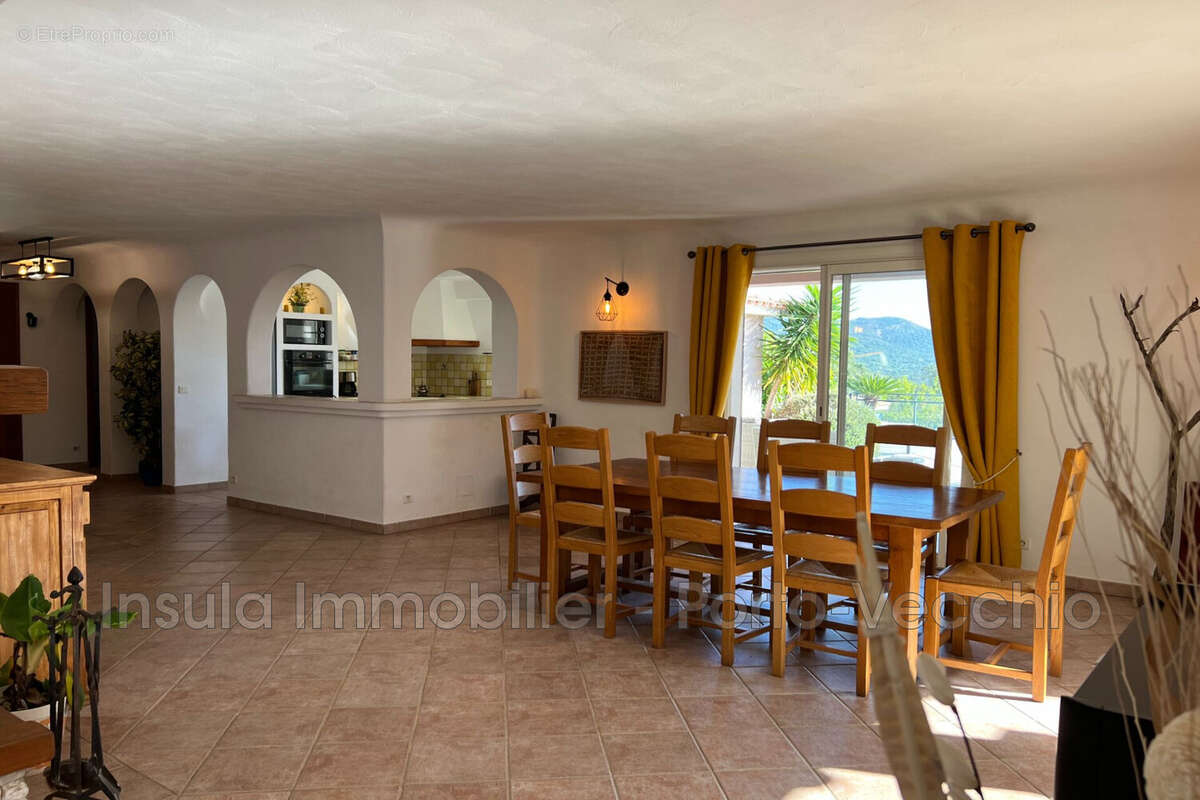 Maison 5 pièces 181 m² à vendre à Porto-Vecchio (20144) - photo 6