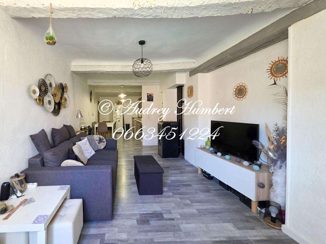 Maison à LA BASTIDE-DES-JOURDANS