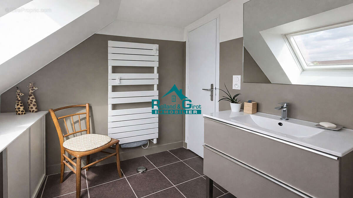 Maison à SENS-DE-BRETAGNE