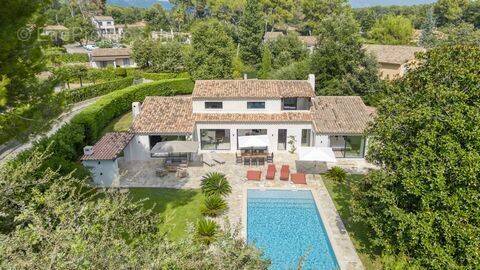 Maison à ROQUEFORT-LES-PINS