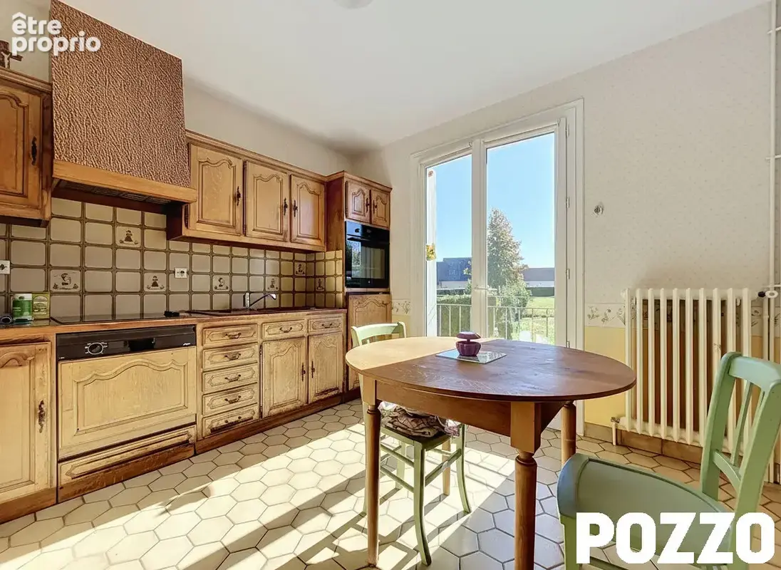 A vendre.  centre bourg tessy-bocage. maison avec vie de plain-pied. - photo 7