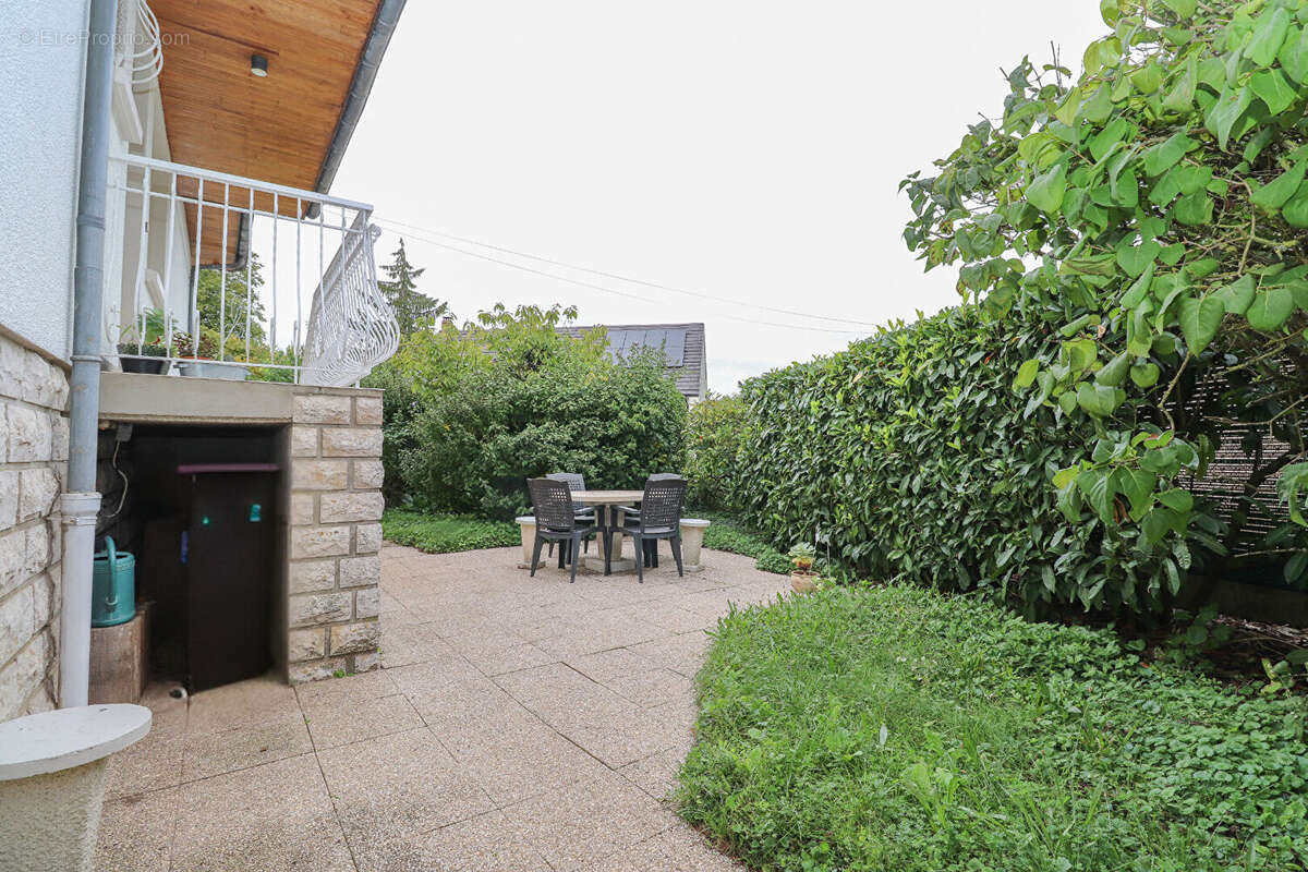 Maison à ARC-SUR-TILLE