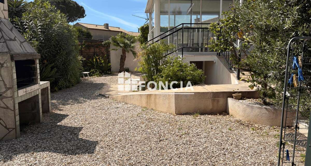 Appartement à SIX-FOURS-LES-PLAGES