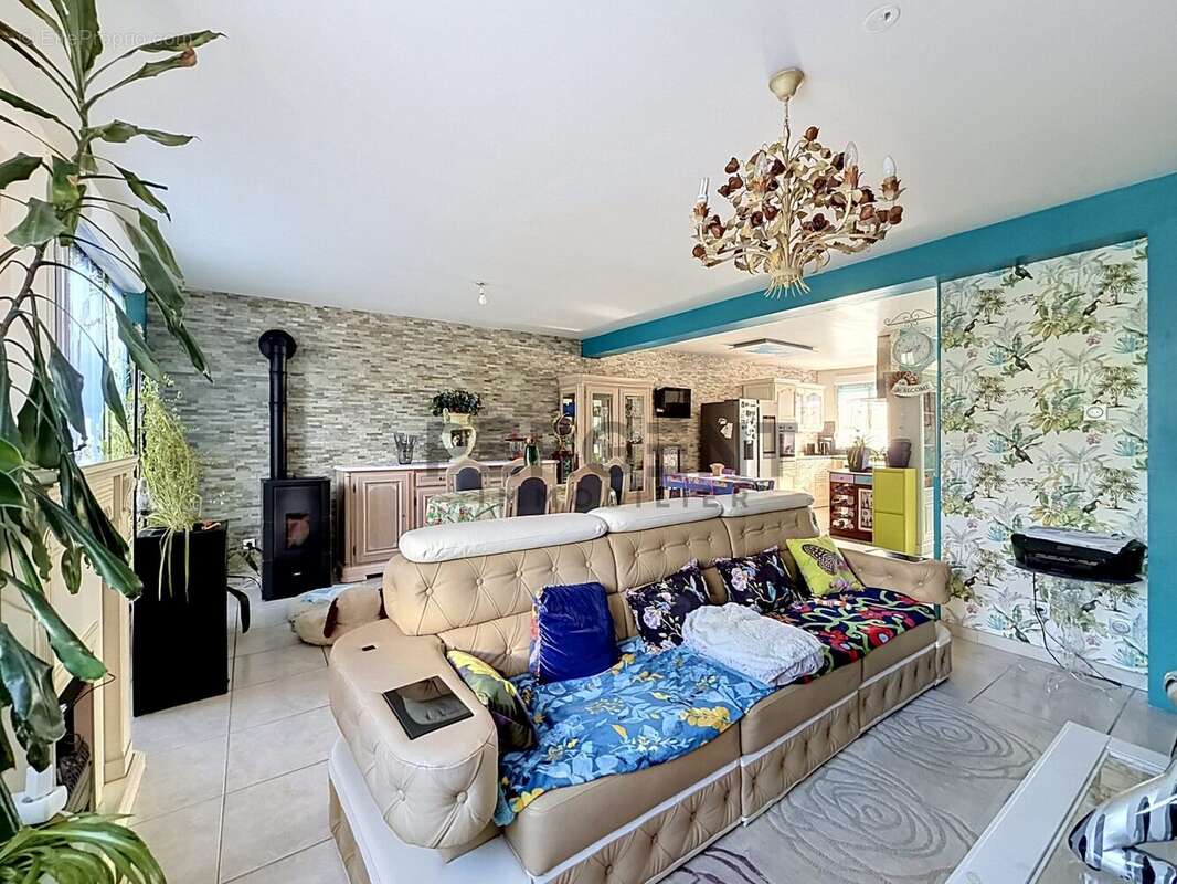 Maison à LA FRANCHEVILLE
