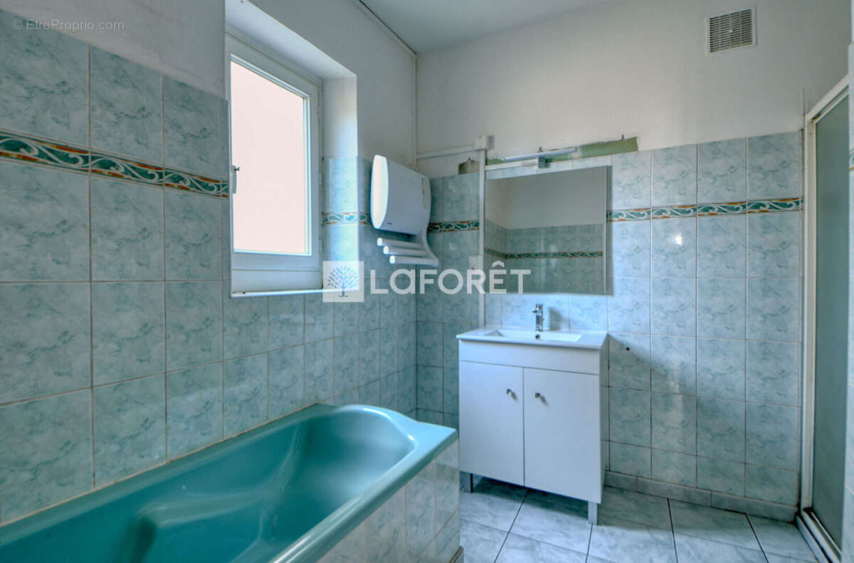 Maison à LISLE-SUR-TARN