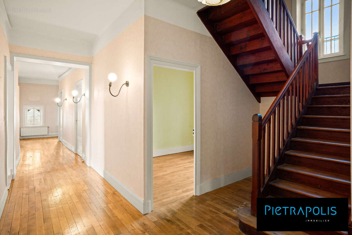 Maison à SAINT-DIDIER-AU-MONT-D'OR