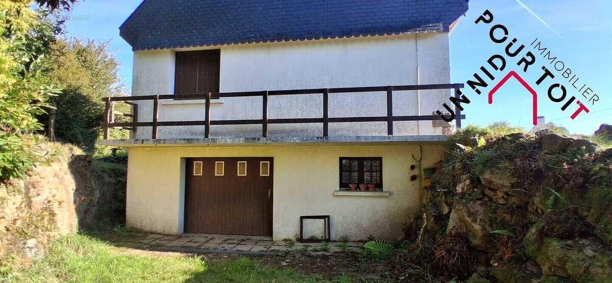 Maison à PLOUNEVEZ-MOEDEC