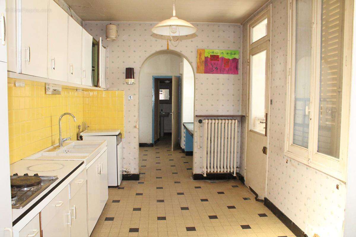 Ensemble immobilier avec plus de 830 m² exploitables. Fort potentiel de rentabilité - photo 4
