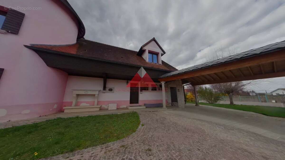 Maison à PONT-DE-POITTE