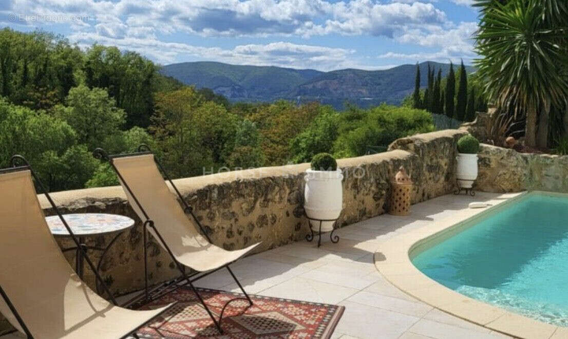 Maison à MONTELIMAR