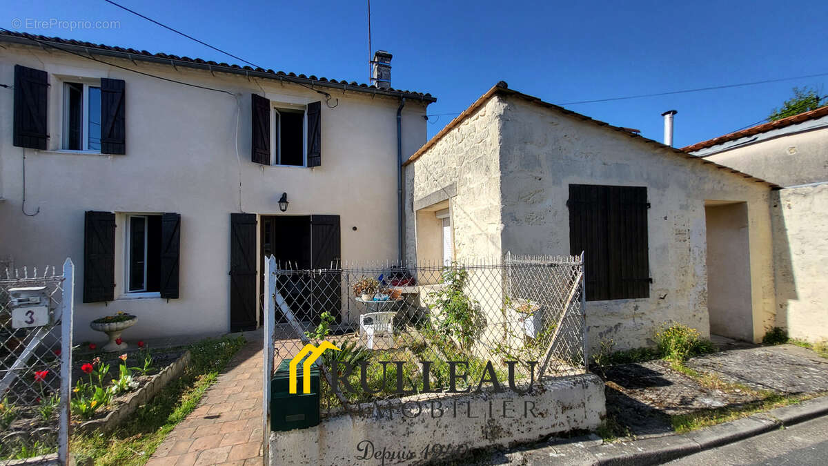 Maison à SAINT-GERVAIS