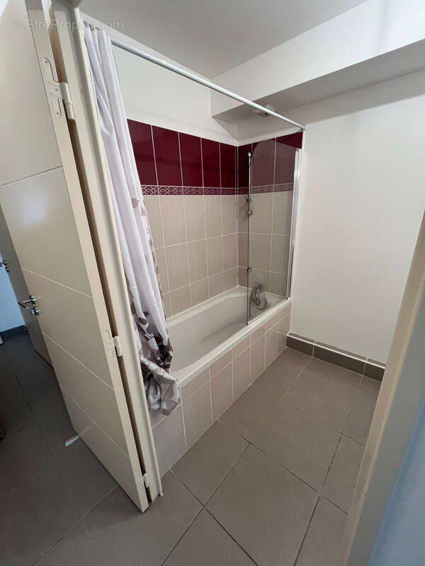 Appartement à MARSEILLE-2E