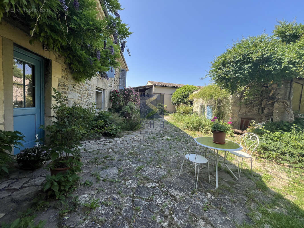 Maison à LORIOL-SUR-DROME