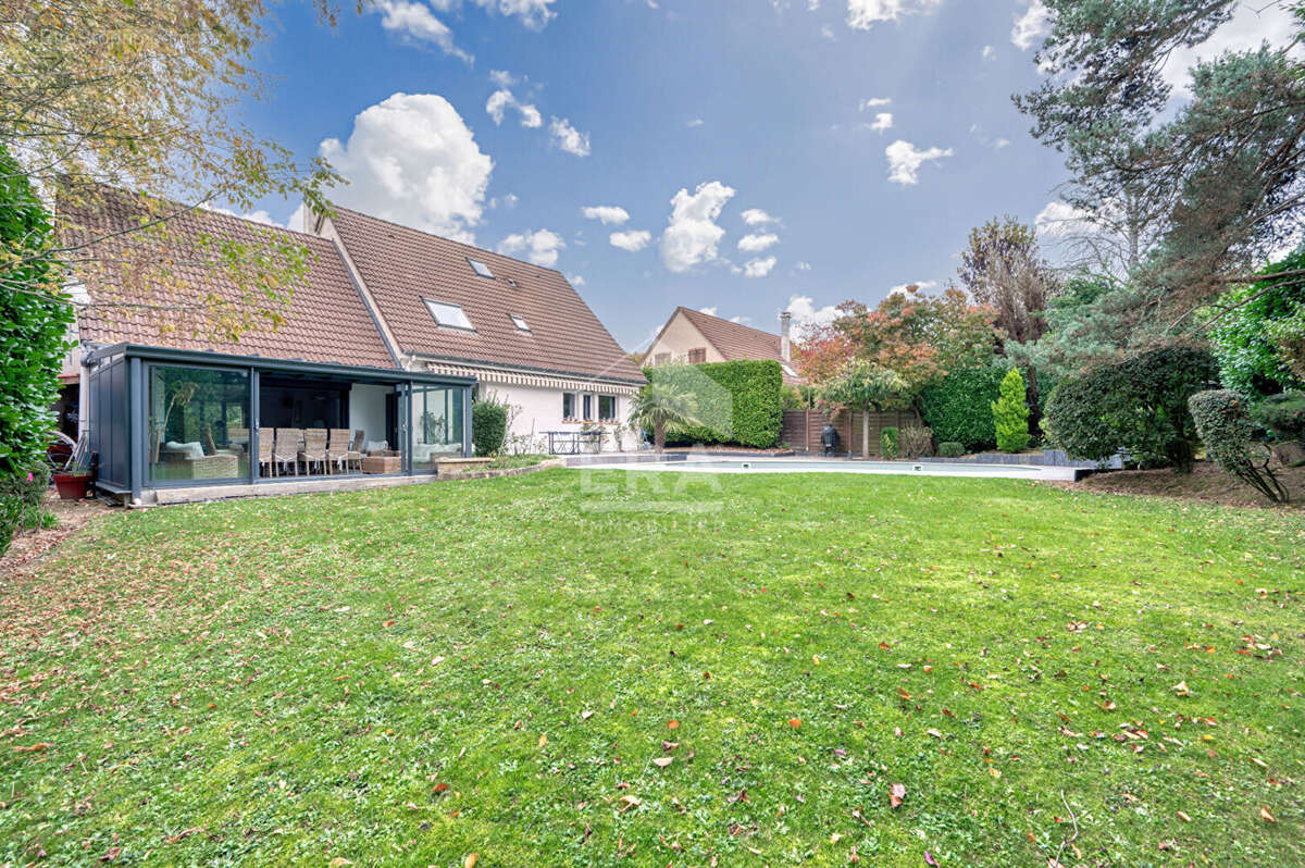 Maison à NOISY-LE-ROI