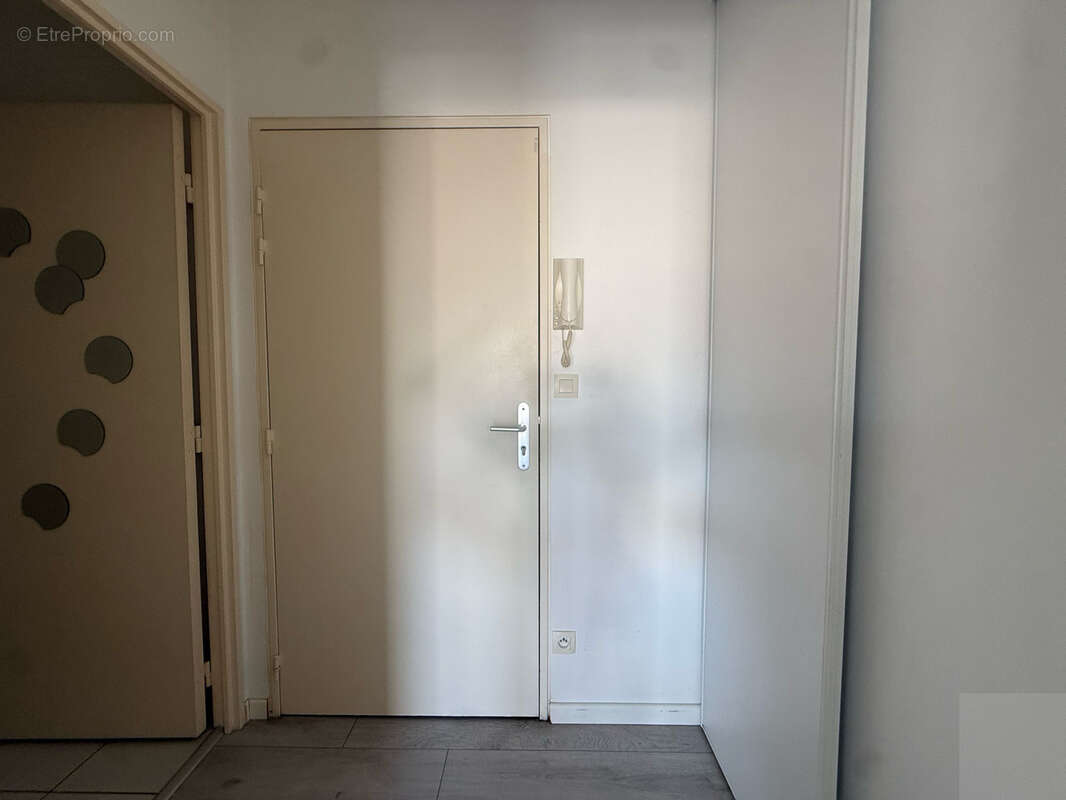 Amiens - quartier saint pierre - appartement t2 - place de parking - residence securisee - photo 10