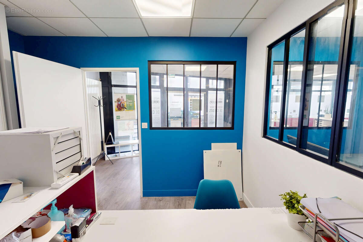 Commerce à JOUE-LES-TOURS