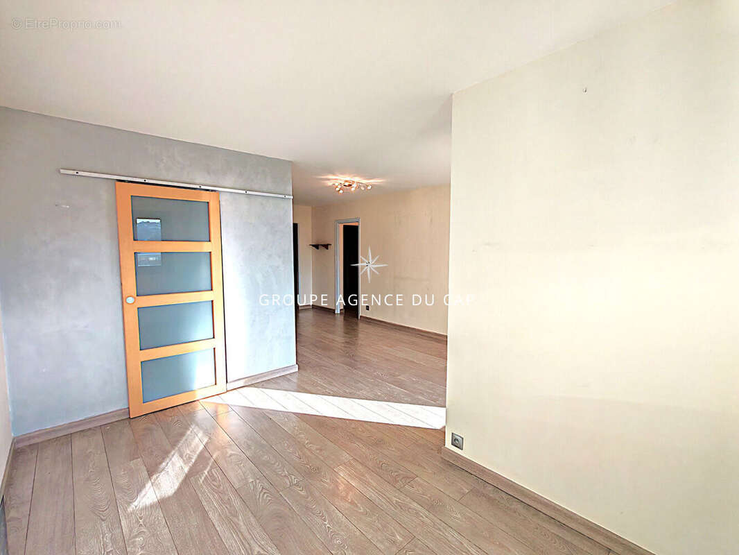 A vendre - appartement 2 pieces centre ville - 200m de la mer - garage en option - saint aygulf - photo 6