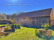 Maison à LES MESNULS