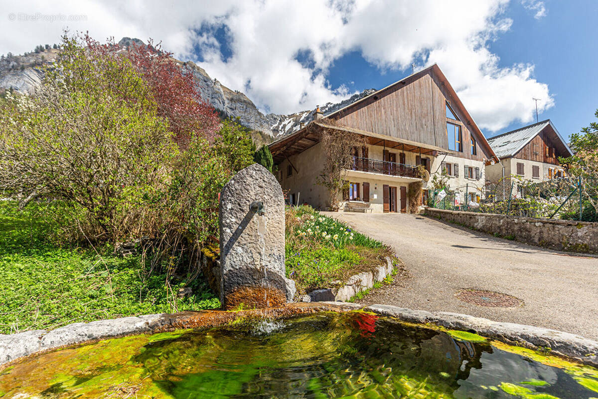 Maison à TALLOIRES