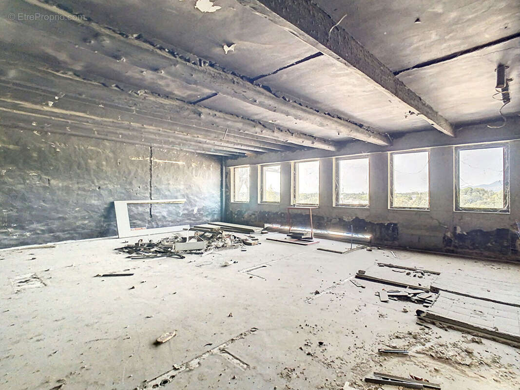 Commerce à CARPENTRAS