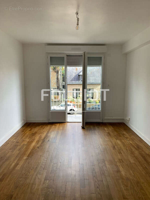 Appartement à FOUGERES