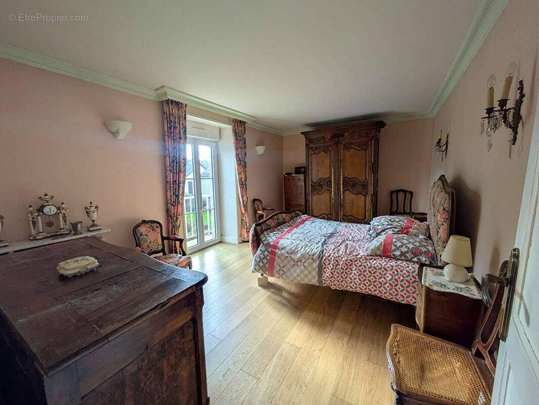 Maison à FOUGERES