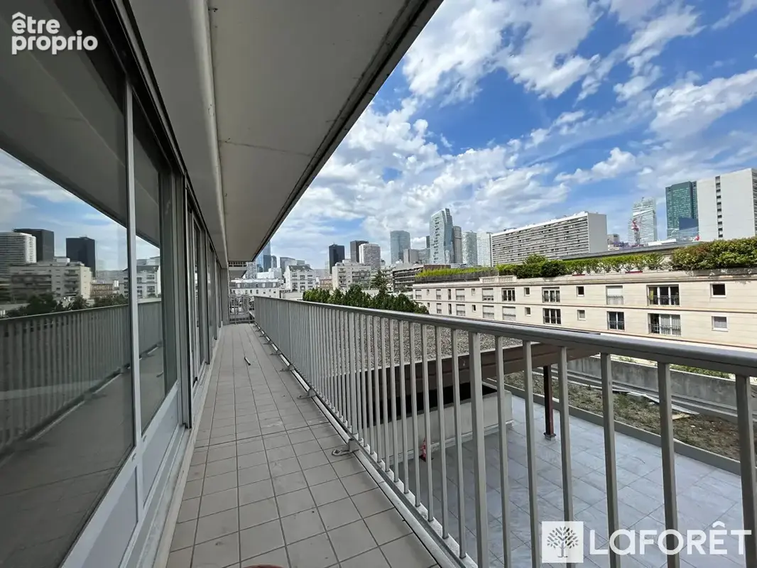 Bas de Puteaux - 4 pièce(s) 94 m2 - balcon avec vue - parking - photo 2