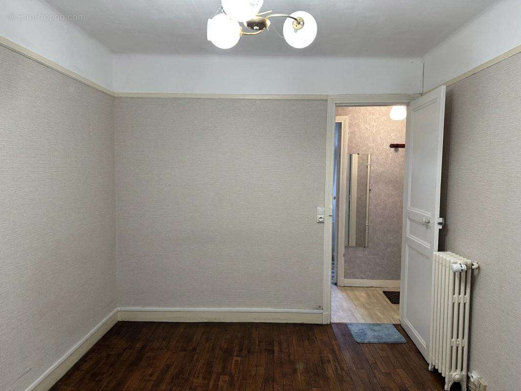 Appartement à PARIS-20E