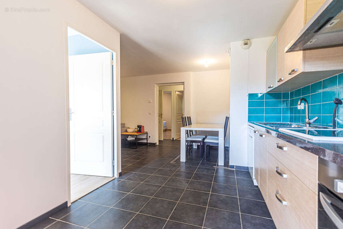 Agence immobiliere laforet - exclusivite - "grevillea" - annecy / pringy - appartement t4/t5 de 83.79m² - jardin - place de stat - photo 4