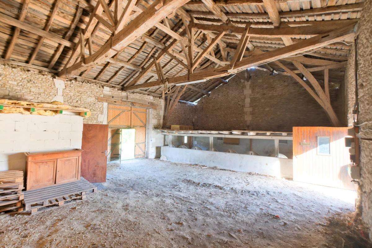 Maison à GRAND-BRASSAC