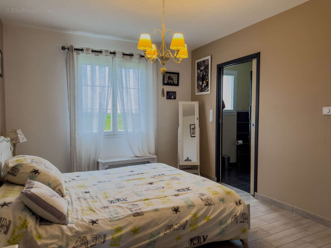 Maison à SAINT-PAUL-LIZONNE