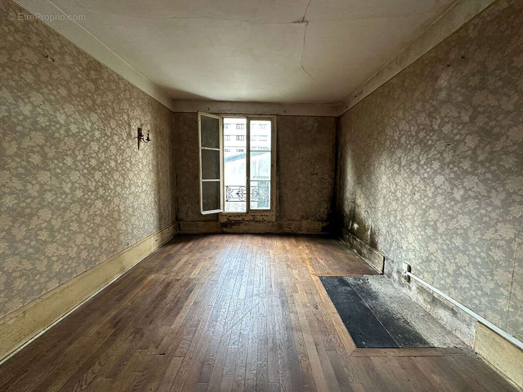 Appartement à PARIS-19E