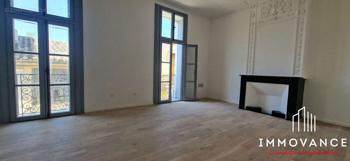 Appartement à VALERGUES