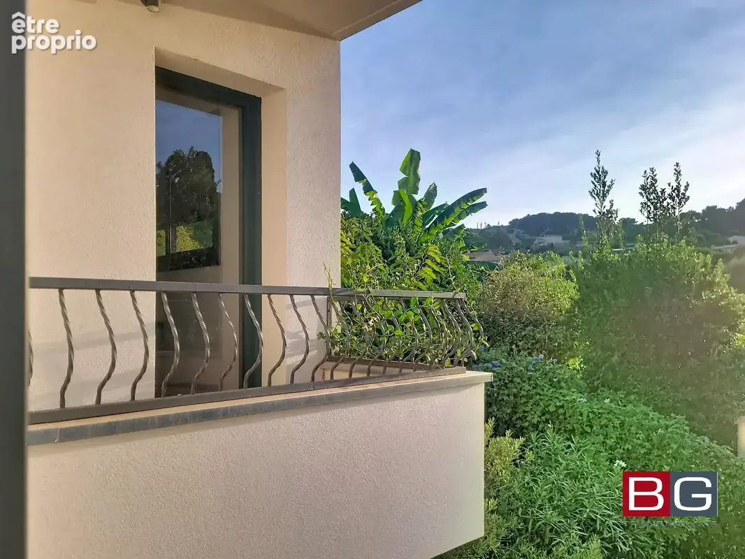 Vallauris "proche centre" Villa de style contemporain - photo 7
