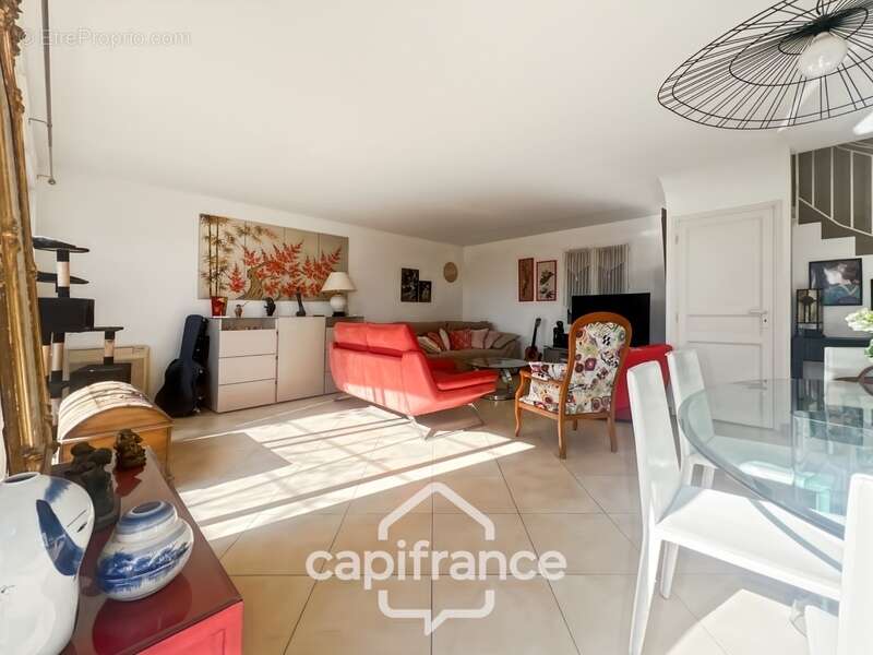 Appartement à HYERES