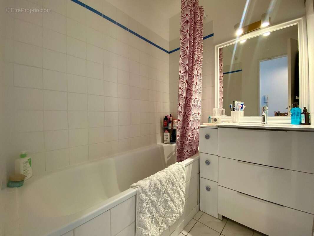 Photo 7 - Appartement à LA ROCHELLE