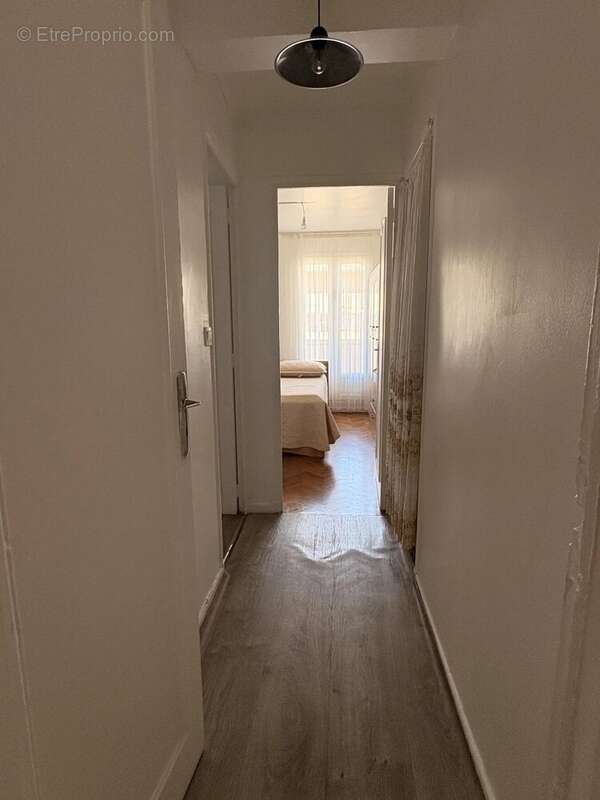 Appartement à MARSEILLE-2E