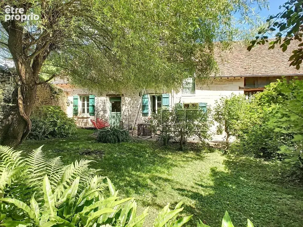 Charme absolu pour cette maison et sa dépendance - photo 3