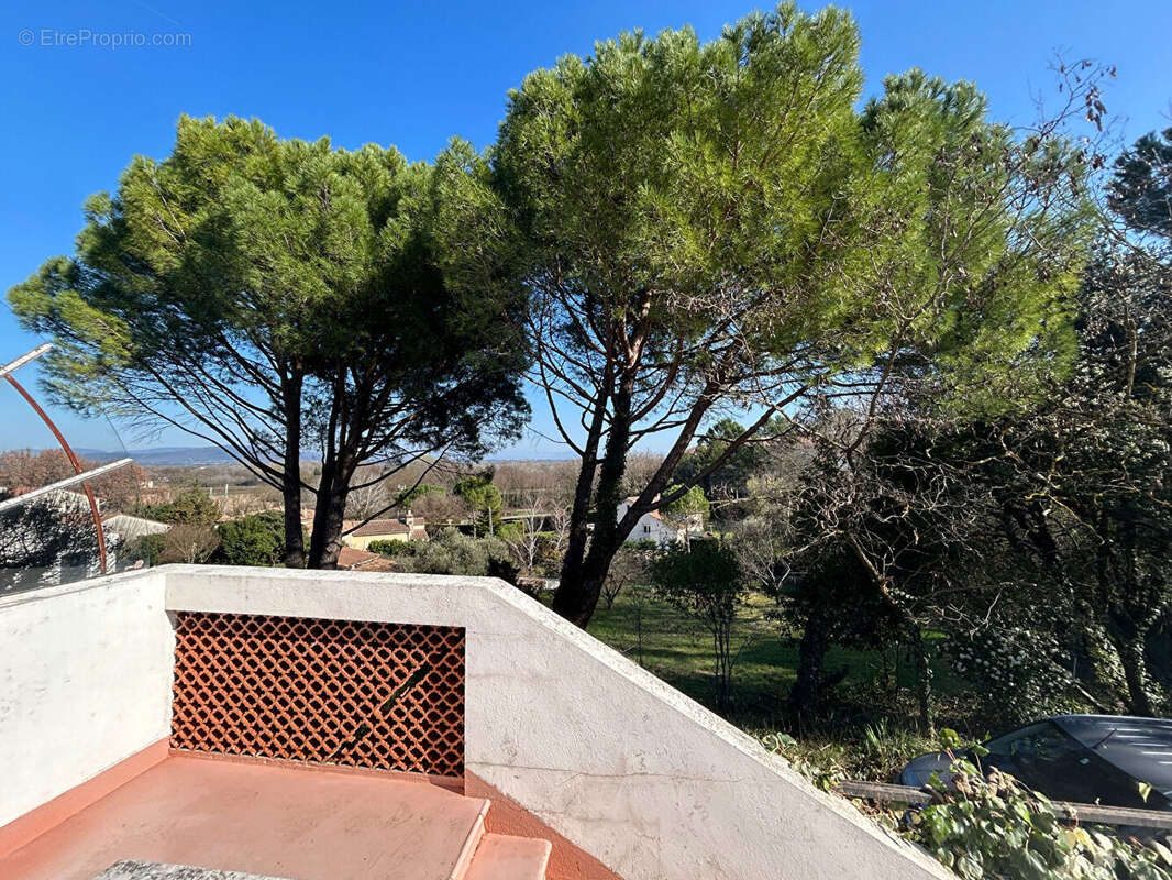 Maison à ROCHEMAURE