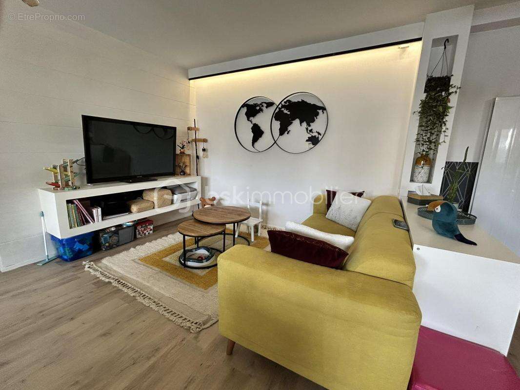 Appartement à LA RICHE